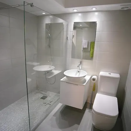 202 Boutique Apartment
